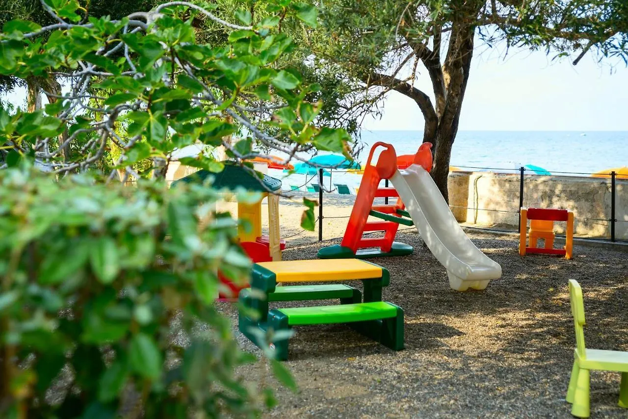 Testa Di Monaco Natural Beach 2*, Capo d'Orlando